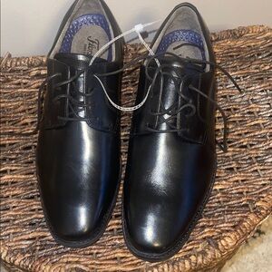 Florsheim Men's Classic Black Oxfords